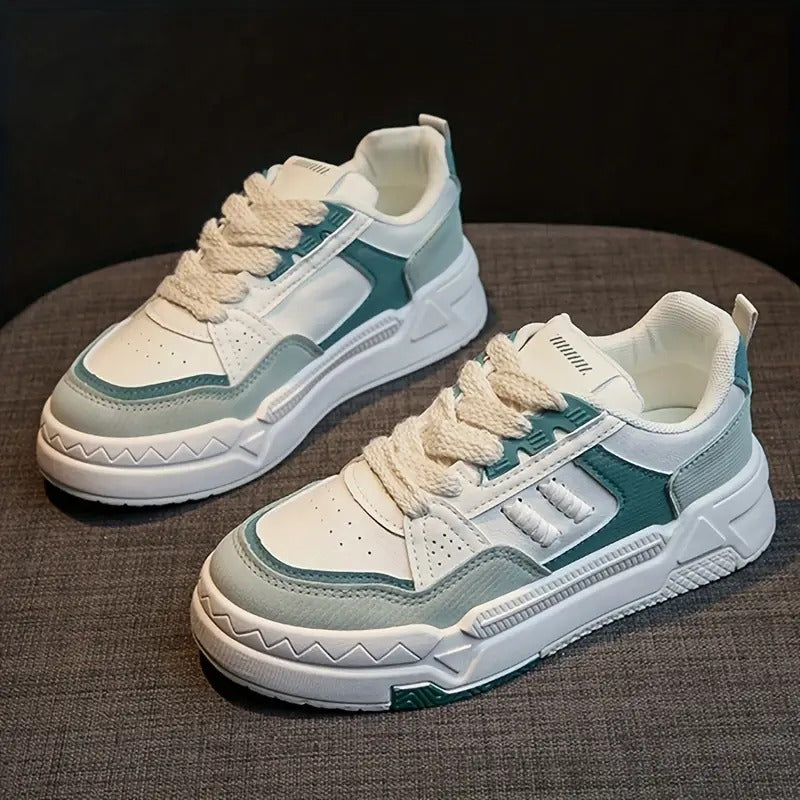 Fashionable Women's Sports Sneakers for All Seasons