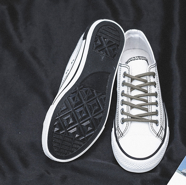 Korean Low-Top Canvas Sneakers